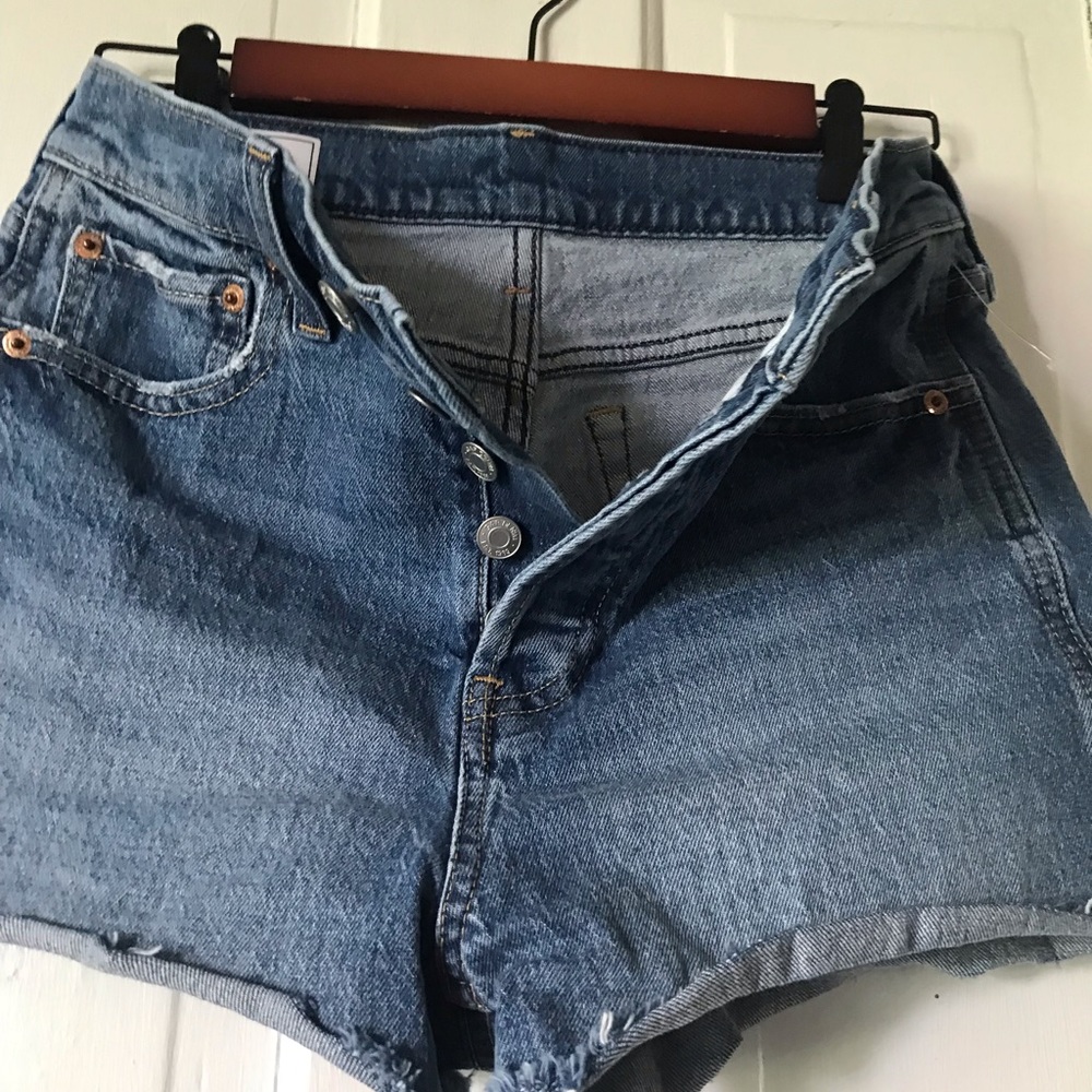 NWT, GAP cheeky  sky high denim shorts, size: 26/2P